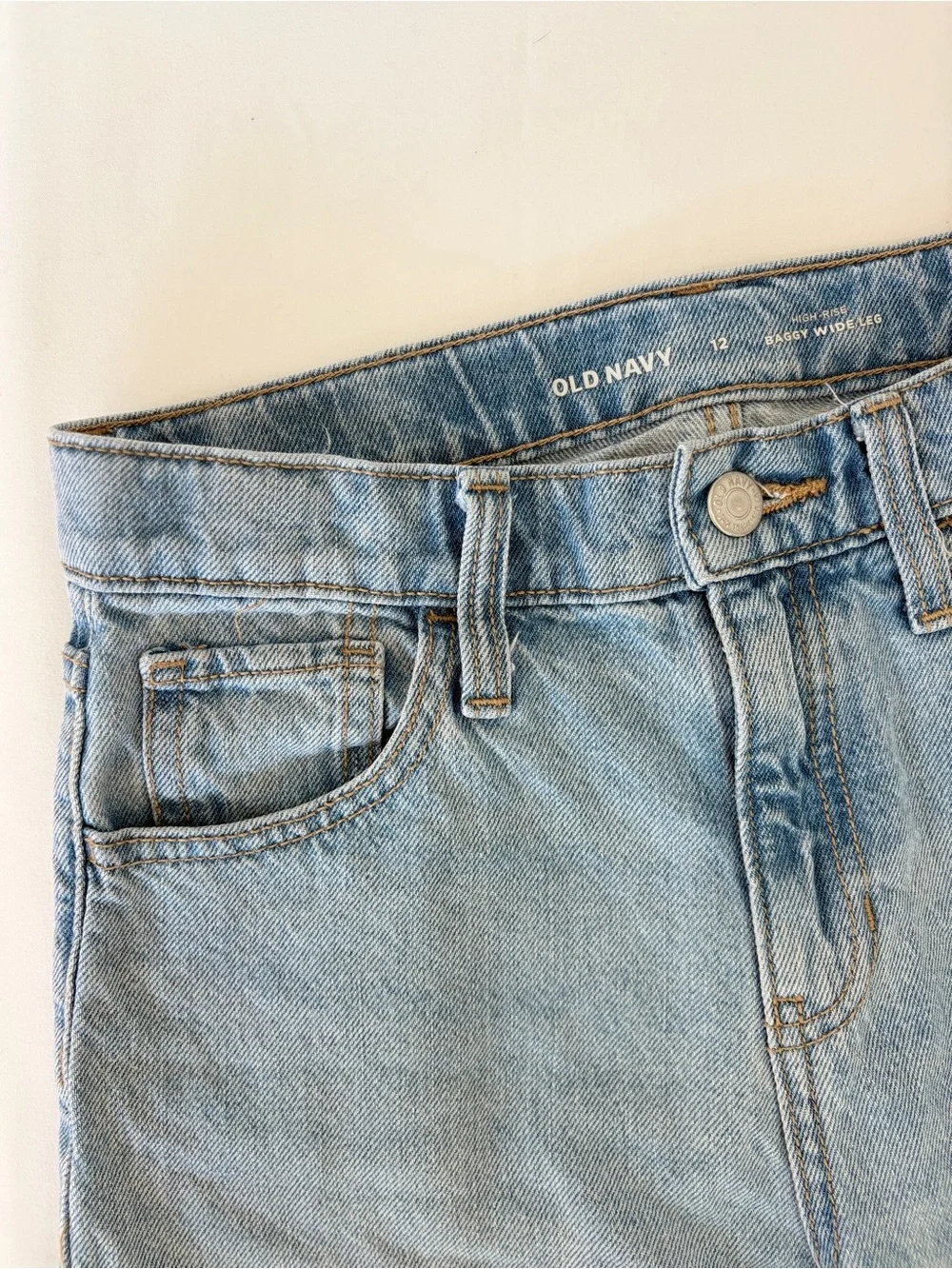 Old Navy Girl’s High-Rise Light Wash Baggy Denim Jeans